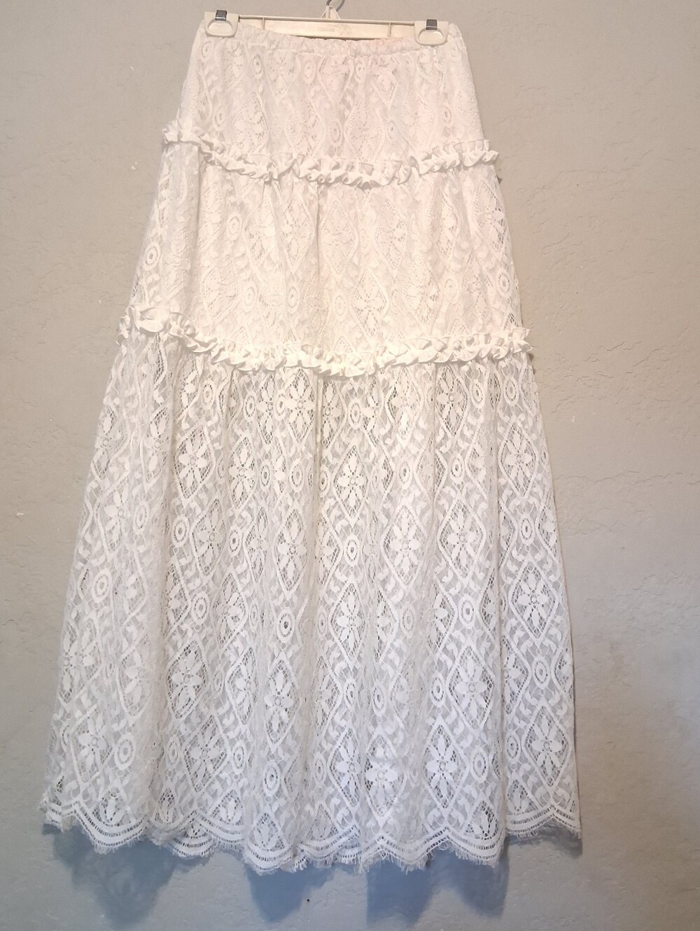 Showpo Ivory Lace Maxi Skirt With Ruffle Trim Sz4 Tiered Boho Western Peasant